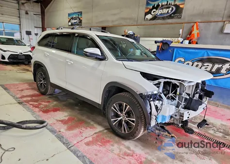 2019 Toyota Highlander Le из США, поврежденный, VIN 5TDBZRFH7KS945575